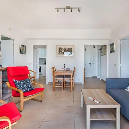 Pine Walk Apartment *