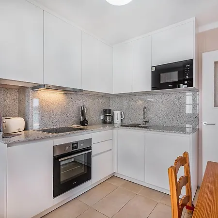 Pine Walk Apartman *