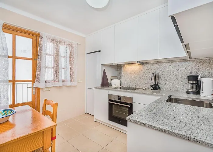 Pine Walk 波连斯萨